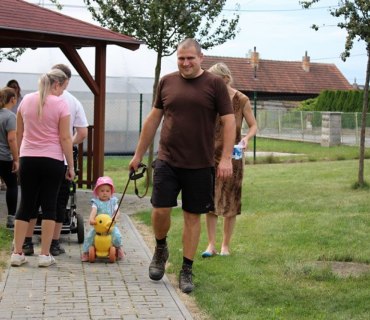 Pochod rodičů s dětmi kolem Vinar 5.9.2020