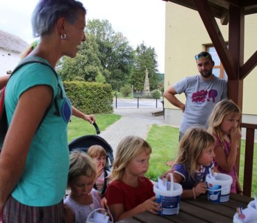 Pochod rodičů s dětmi kolem Vinar 5.9.2020