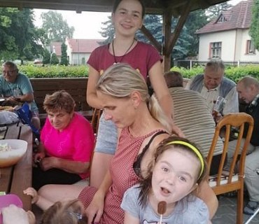 Opékání buřtů ve Smidarské Lhotě 13.6.2020