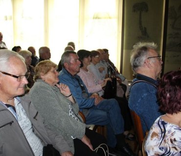 Výlet seniorů na zámek Doudleby nad Orlicí 16.9.2021