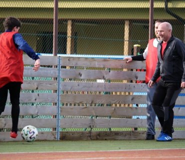 Silvestrovský fotbálek ve Vinarech 31.12.2022
