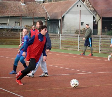 Silvestrovský fotbálek ve Vinarech 31.12.2022