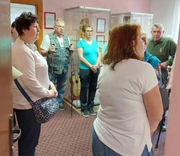 Výlet seniorů do Pelhřimova, Lipnice nad Sázavou a Číhošti 12.5.2022