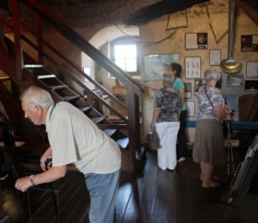Výlet seniorů do Pelhřimova, Lipnice nad Sázavou a Číhošti 12.5.2022