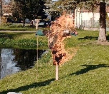 Pálení čarodějnic ve Smidarské Lhotě 30.4.2022