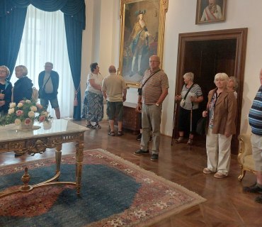 Výlet seniorů na zámek Brandýs n/L. a výstaviště Lysá n/L. – 20.6.2024