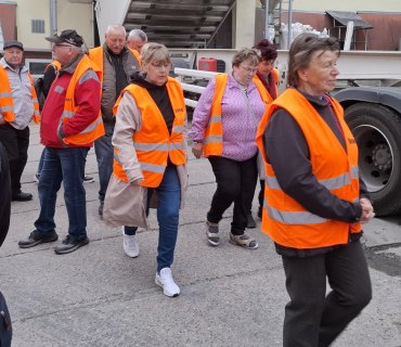 Výlet seniorů do Humpolce a zahradnictví Starkl  – 15.5.2025