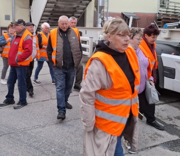 Výlet seniorů do Humpolce a zahradnictví Starkl  – 15.5.2025