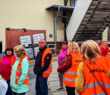 Výlet seniorů do Humpolce a zahradnictví Starkl  – 15.5.2025