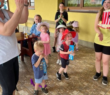 Kloboukový dětský den ve Vinarech 31.5.2025