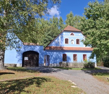 Výlet seniorů na zámek Kačina a Veselý kopec u Hlinska – 11.9.2025